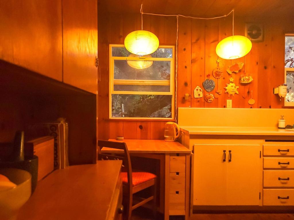 https://media.crmls.org/mediaz/8cfdd522-50c9-45cb-845c-59499d838914.jpg?preset=X-Large
