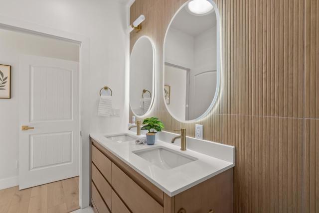 895 Laurel Avenue, Belmont CA: https://media.crmls.org/mediaz/8cfebec6-6a4e-4a71-9c21-28c3f76f7b0b.jpg
