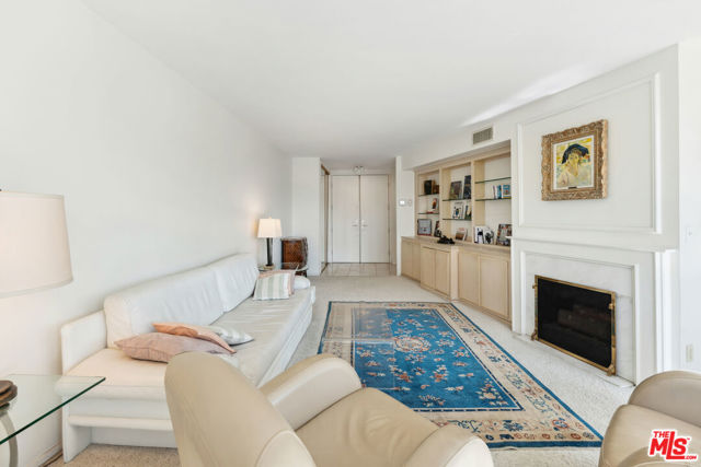 Drew Fenton | 836 S Bundy Drive Los Angeles CA | MLS: 7113379