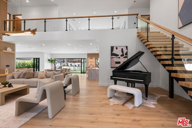 101 Greenfield Avenue, Los Angeles CA: https://media.crmls.org/mediaz/8d002066-0462-4b3a-a4f3-57fbab15a5a2.jpg