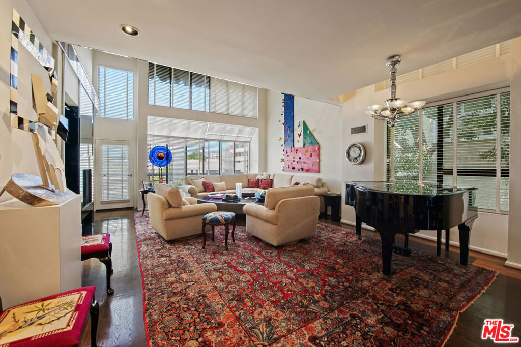 MLS #25591365 image #15