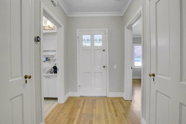 192 Oak Court, Menlo Park CA: https://media.crmls.org/mediaz/8d00ad7b-4296-41ca-bbd6-75c76d2c99ea.jpg