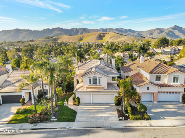 5177 Pesto Way, Oak Park CA: https://media.crmls.org/mediaz/8d011438-a567-40d5-90cd-5728cb74d07e.jpg
