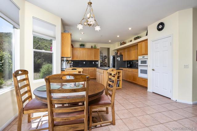 Image 9 of 34 For 2914 Stonefield Dr