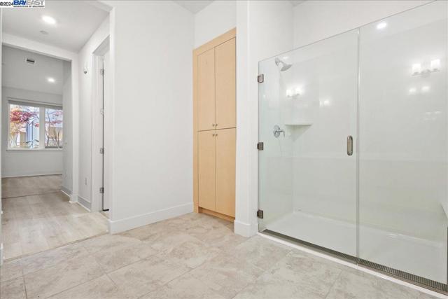 Image 17 of 37 For 45128 Warm Springs Blvd  251