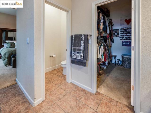 10 Da Vinci Ct, Oakley CA: https://media.crmls.org/mediaz/8d03954e-c003-4bef-87c5-25d94cde3c45.jpg