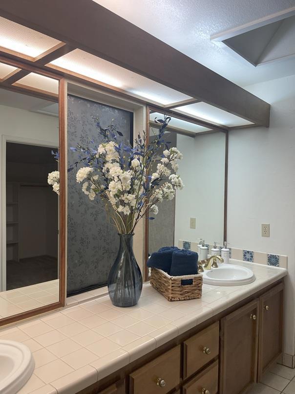 4641 Spinnaker Way, Discovery Bay CA: https://media.crmls.org/mediaz/8d040694-9889-48b5-b3f6-7039d48e84d7.jpg