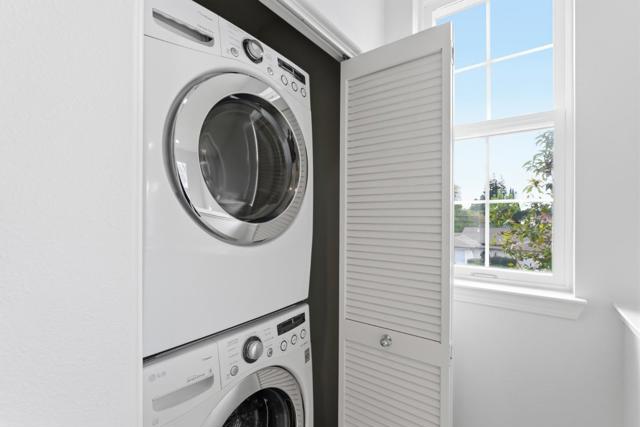 247 Peppermint Tree Terrace, Sunnyvale CA: https://media.crmls.org/mediaz/8d06bc7d-9270-4ab5-a423-adbeff65b5ae.jpg