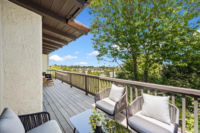 Detail Gallery Image 8 of 34 For 45 Oaktree Ln, Rolling Hills Estates,  CA 90274 - 4 Beds | 3 Baths