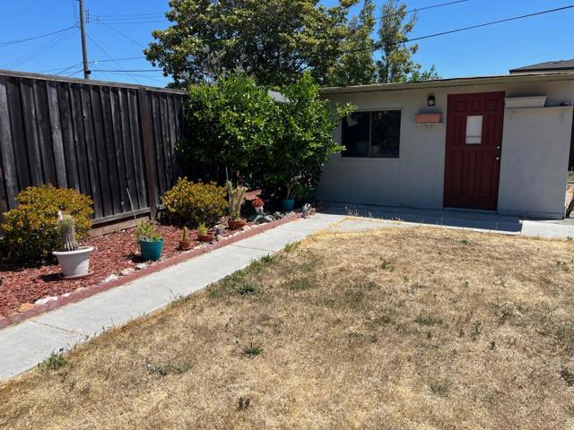 2337 Dundee Drive, Santa Clara CA: https://media.crmls.org/mediaz/8d074114-a4a8-4ca5-8cc0-3dd23756081f.jpg