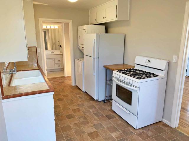 1138 Laurel Street, Santa Cruz CA: https://media.crmls.org/mediaz/8d08d31f-ddbf-4e1e-9a9b-b1e4de988b4c.jpg