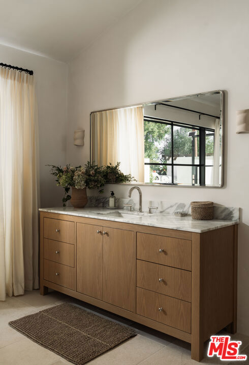 4200 Marina Drive, Santa Barbara CA: https://media.crmls.org/mediaz/8d09789d-bbb3-4c81-b24b-27927d339b98.jpg