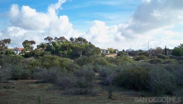 945 E E J St, Chula Vista CA: https://media.crmls.org/mediaz/8d097ec8-efda-489c-b0b7-68aec1ad0a1b.jpg