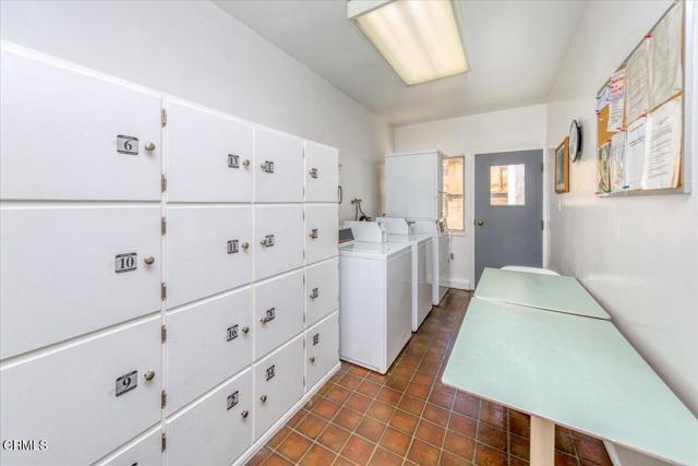 1715 Fair Oaks Avenue, South Pasadena CA: https://media.crmls.org/mediaz/8d0a476a-2042-447e-a09d-ee1d45a7294f.jpg