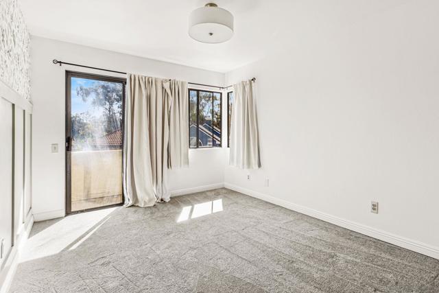 2820 Cedarwood Way, Carlsbad CA: https://media.crmls.org/mediaz/8d0a5bd3-a546-4566-88d5-879dd5544d12.jpg