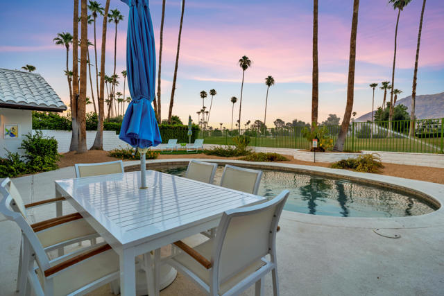 2598 S Camino Real, Palm Springs CA: https://media.crmls.org/mediaz/8d0b1b67-5561-40e8-9d6e-f693abcc8f77.jpg
