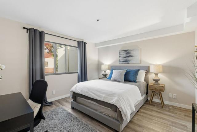 153 California Avenue, Palo Alto CA: https://media.crmls.org/mediaz/8d0b4af7-8e86-43d8-ae5d-949e8956a9f5.jpg