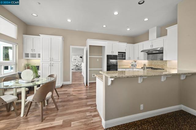 Image 7 of 40 For 1063 Sunrise Ridge Dr