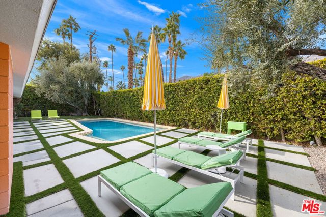 1155 E Mesquite Avenue, Palm Springs CA: https://media.crmls.org/mediaz/8d0ca2e5-51e7-45b8-bec5-b410ef92f192.jpg