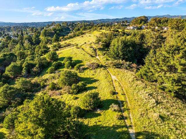 207 Driftwood Court, Aptos CA: https://media.crmls.org/mediaz/8d0cd5b4-c8c2-4ce2-8a89-4ba218810356.jpg