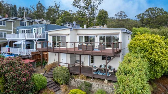 215 El Granada Boulevard, Half Moon Bay CA: https://media.crmls.org/mediaz/8d0cdf1b-ae3e-4fbe-ae96-18bad4858c6c.jpg