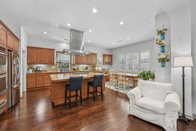 939 Bluejack Road, Encinitas CA: https://media.crmls.org/mediaz/8d0ce2fc-21de-4dfe-a36a-4d9853e87ac8.jpg