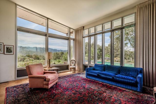 640 Los Trancos Road,  CA: https://media.crmls.org/mediaz/8d0d6359-af8d-4f3b-9378-54d3fb285590.jpg