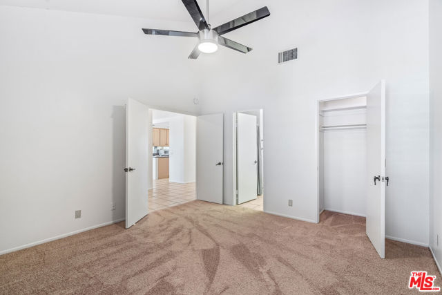 62 Calle Solano, Rancho Mirage CA: https://media.crmls.org/mediaz/8d0dad7c-3bc3-4611-b54a-5ed227e169e8.jpg