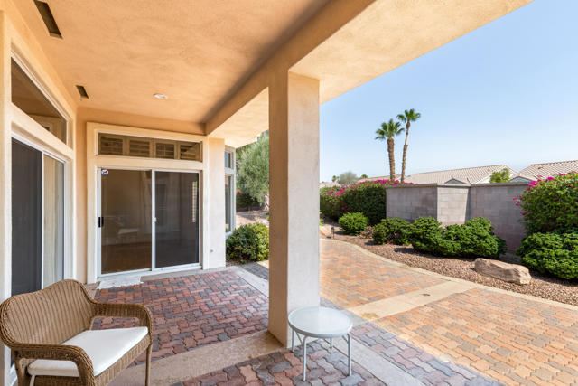 78626 Blooming Court, Palm Desert CA: https://media.crmls.org/mediaz/8d0dc583-e914-4a8f-98f7-5dbcde60b97e.jpg