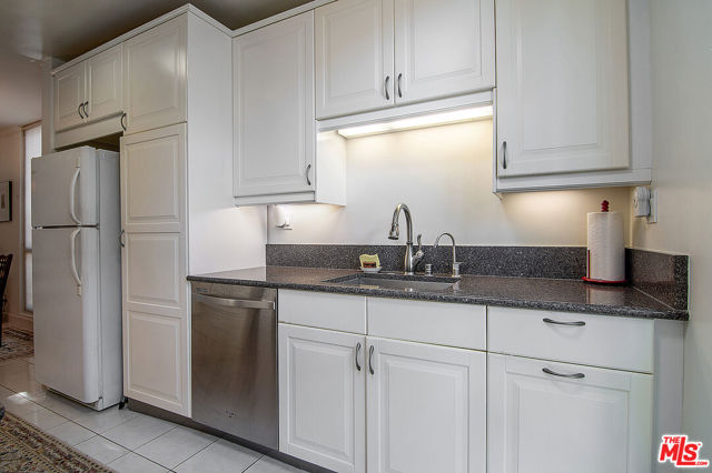 2 Bed Home for Sale in Culver City, California