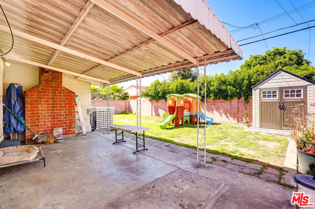 10425 Ives Street, Bellflower, California 90706, 3 Bedrooms Bedrooms, ,1 BathroomBathrooms,Single Family Residence,For Sale,Ives,24377551