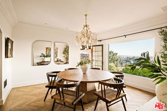 7020 La Presa Drive, Los Angeles CA: https://media.crmls.org/mediaz/8d0fd8b4-e4b7-4e8a-8a76-7f2b175a0301.jpg