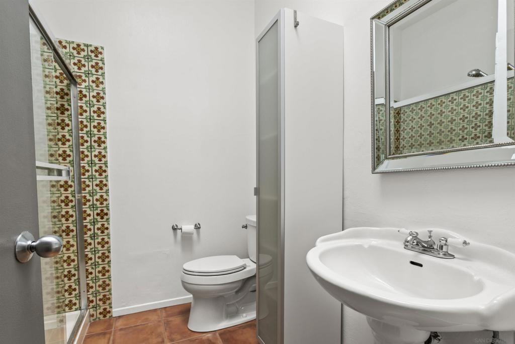 8328 Regents Rd - photo 16