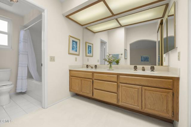 Detail Gallery Image 19 of 39 For 2467 Ridgebrook Pl, Thousand Oaks,  CA 91362 - 3 Beds | 2/1 Baths