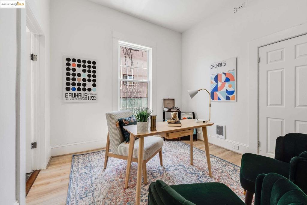 https://media.crmls.org/mediaz/8d13dcb5-52fe-4190-912b-1b14cb63b49d.jpg?preset=X-Large