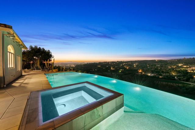 30330 Via Maria Elena, Bonsall CA: https://media.crmls.org/mediaz/8d15962c-1224-4a40-a312-7b4193464061.jpg