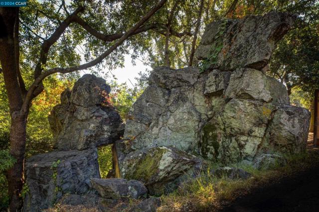 Image 26 of 30 For 5924 Park Ave