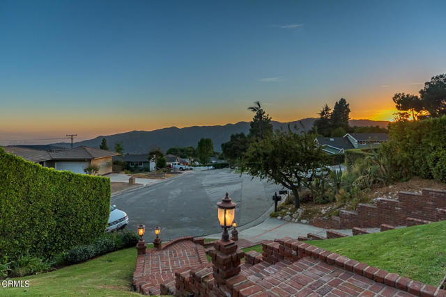 Detail Gallery Image 52 of 63 For 5472 Vista Del Arroyo Dr, La Crescenta,  CA 91214 - 3 Beds | 2 Baths