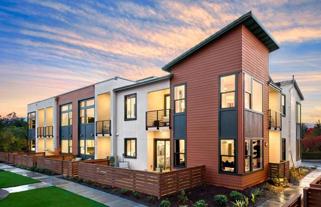 10865 Elm Circle, Saratoga CA: https://media.crmls.org/mediaz/8d1789af-d8ce-4175-a058-0c62dd7288f3.jpg