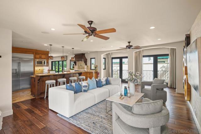 650 Glorietta Blvd, Coronado CA: https://media.crmls.org/mediaz/8d179ce4-dd7d-439d-b5dc-ea9d87d990a6.jpg