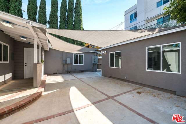 839 Wilcox Avenue, Los Angeles CA: https://media.crmls.org/mediaz/8d17b2f0-9504-4ef8-960b-c856ca5d53b3.jpg