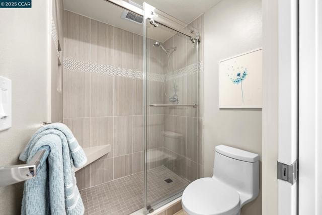 3535 Terra Granada Dr, Walnut Creek CA: https://media.crmls.org/mediaz/8d19b569-32c5-483f-8823-c499b8f96cc2.jpg