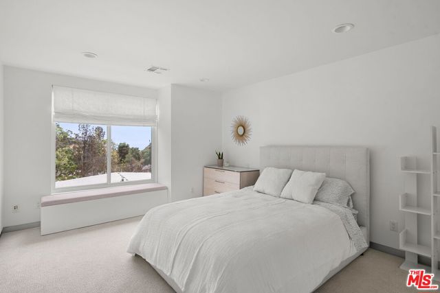 Drew Fenton | 1257 Bienveneda Avenue Pacific Palisades CA | MLS: 7385502