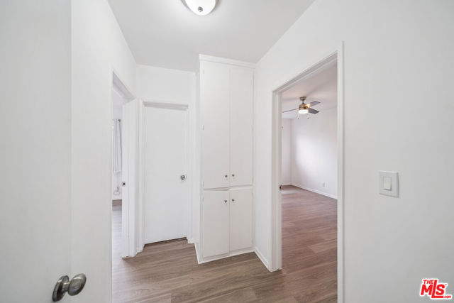 217 Carondelet, Los Angeles CA: https://media.crmls.org/mediaz/8d1a6314-6247-405a-aae6-9561b2922c81.jpg