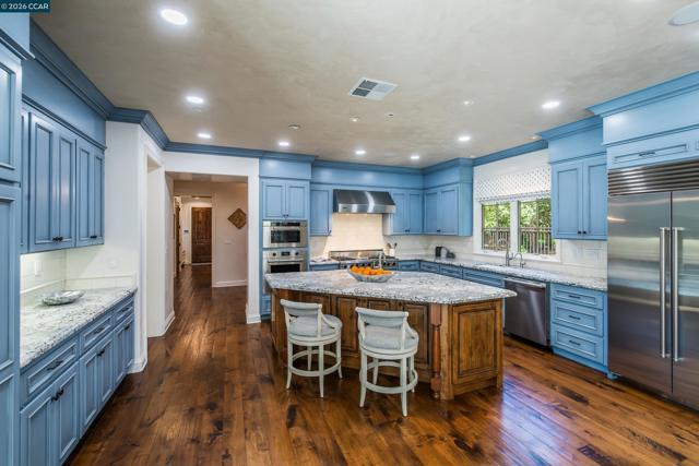 Image 14 of 61 For 53 Hidden Oaks Dr