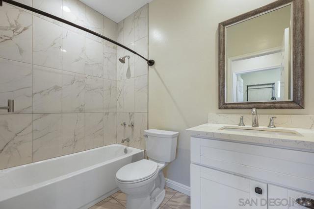 1135 E 3rd Ave, Escondido CA: https://media.crmls.org/mediaz/8d1b0c4b-dd1a-466f-81ea-c2b967629b12.jpg