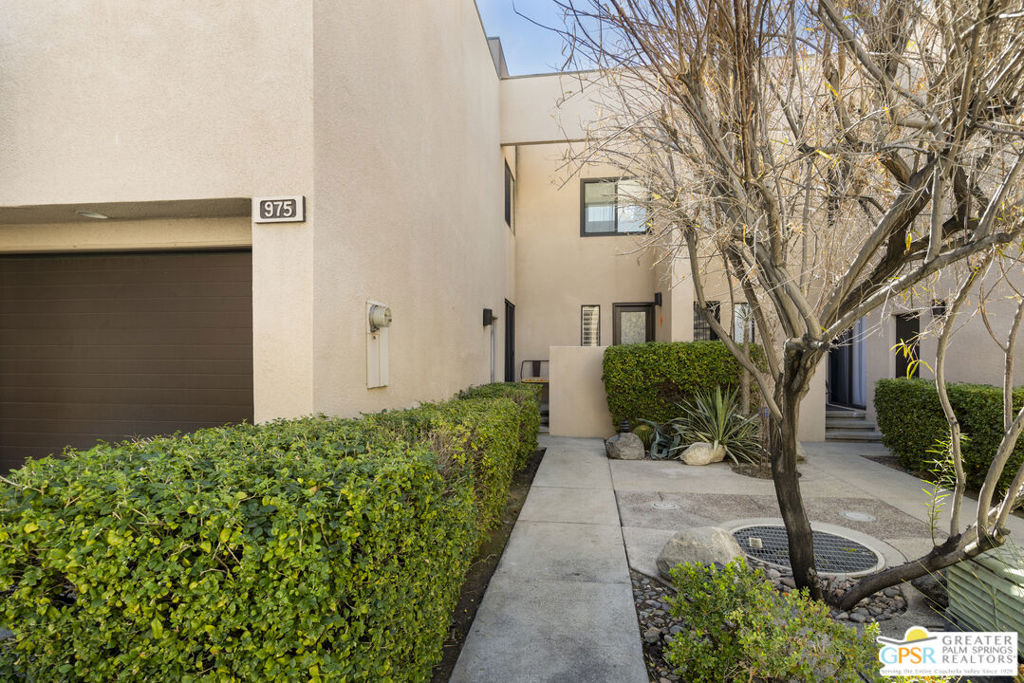 975 Village Square