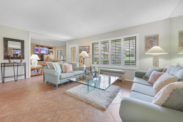72869 Don Larson Lane Lane, Palm Desert CA: https://media.crmls.org/mediaz/8d1e07cf-053d-4353-b14c-3a7ca0d62d9b.jpg