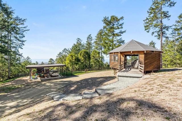 200 S Ranch Road, Pescadero CA: https://media.crmls.org/mediaz/8d1e3179-b94d-47fd-9634-9dcf32ac2a07.jpg