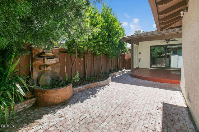 Detail Gallery Image 8 of 31 For 1129 Glenbridge Cir, Westlake Village,  CA 91361 - 2 Beds | 2 Baths